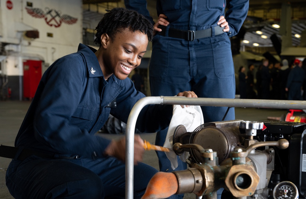 USS America (LHA 6) Conducts Damage Control Training