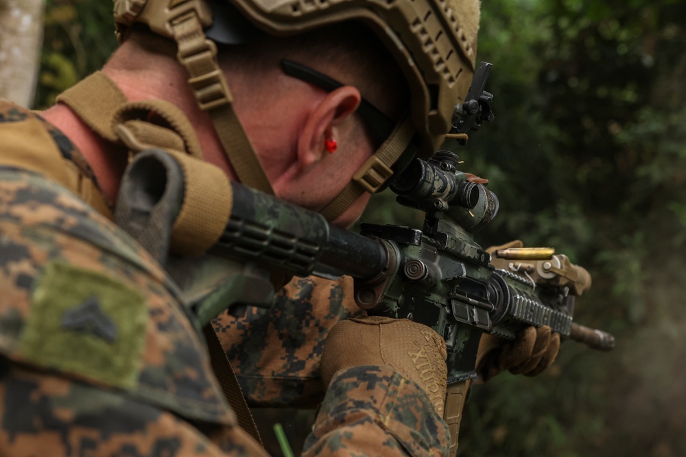 KAMANDAG 9: 3d LCT conducts point man course