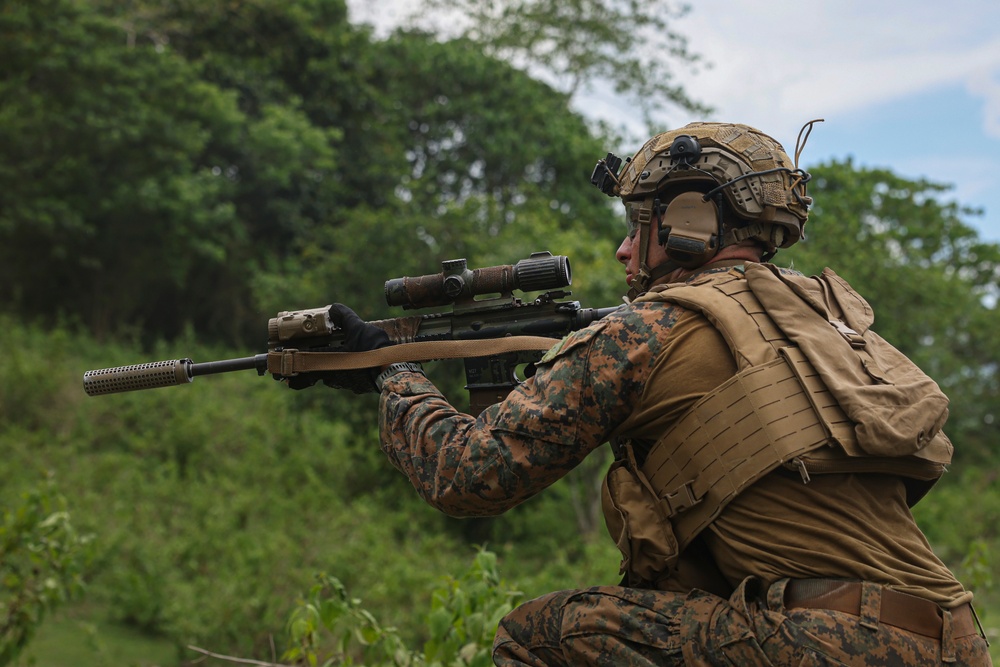 KAMANDAG 9: 3d LCT conducts point man course