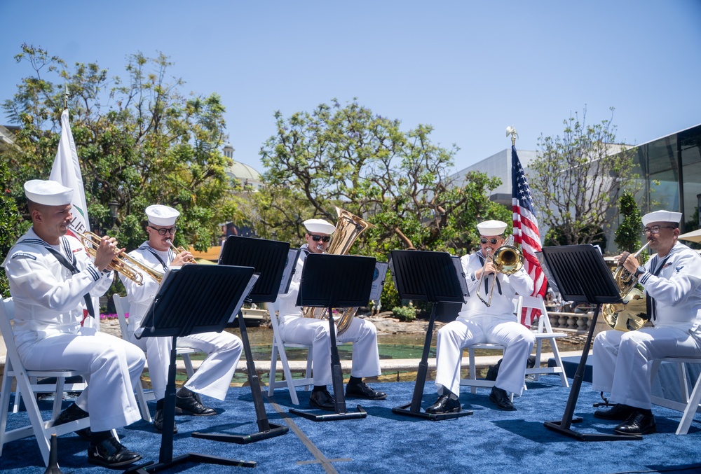 Navy Band Southwest’s Harborside Brass Quintet Performs at the Grove