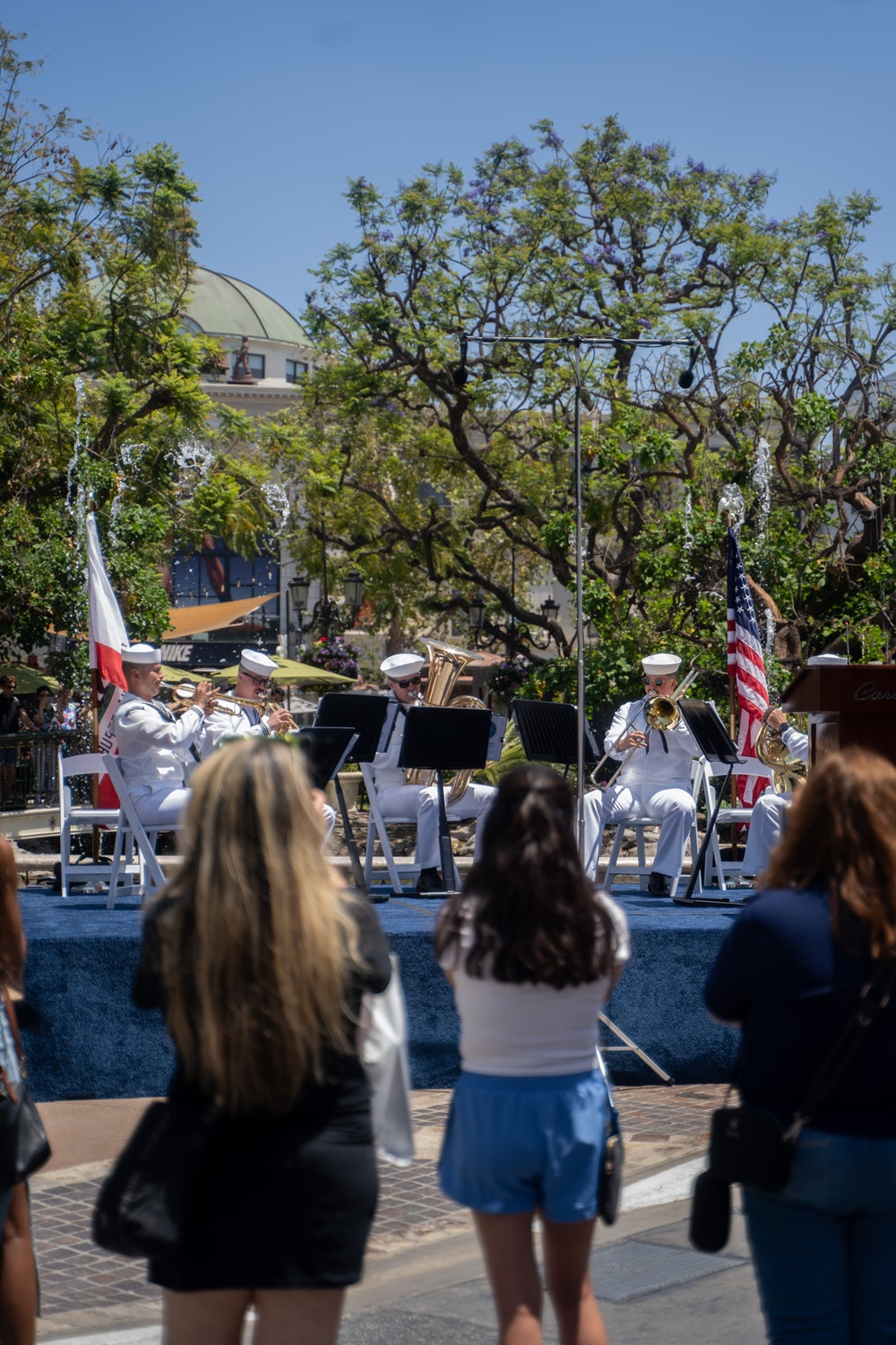 Navy Band Southwest’s Harborside Brass Quintet Performs at the Grove