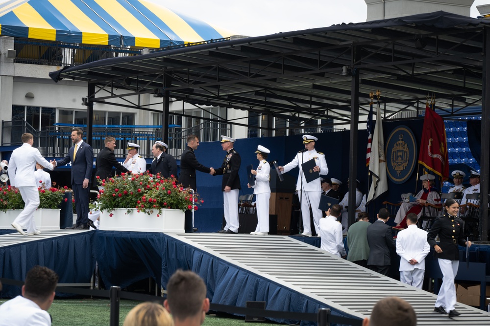 Distinguished Guests Attend U.S. Naval Academy Class of 2025 Commissioning Ceremony