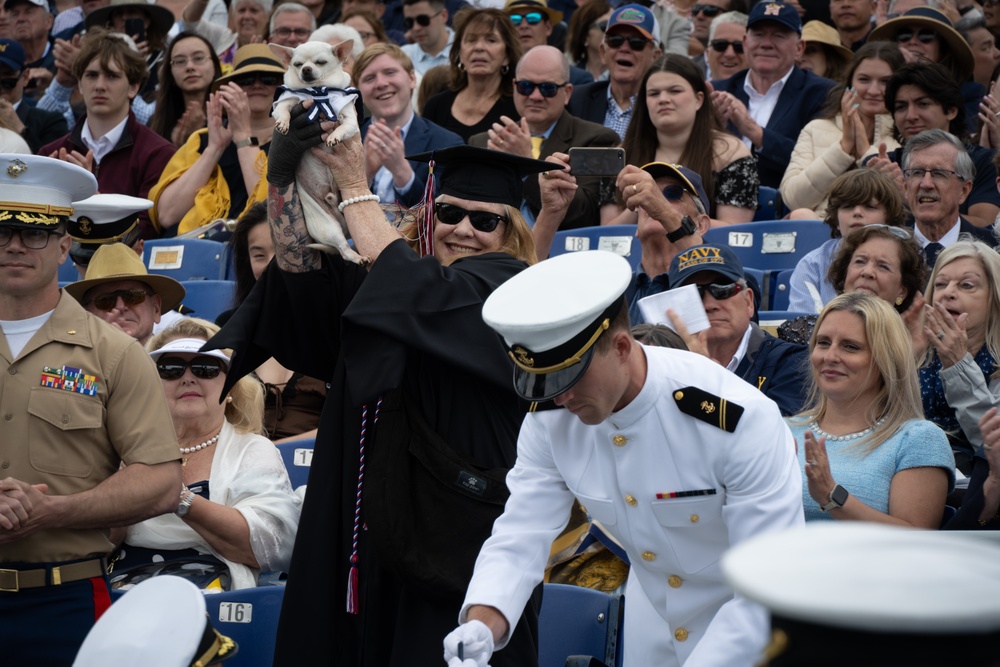 U.S. Naval Academy Class of 2025 Commissioning Ceremony Recognizes Honorary Graduate