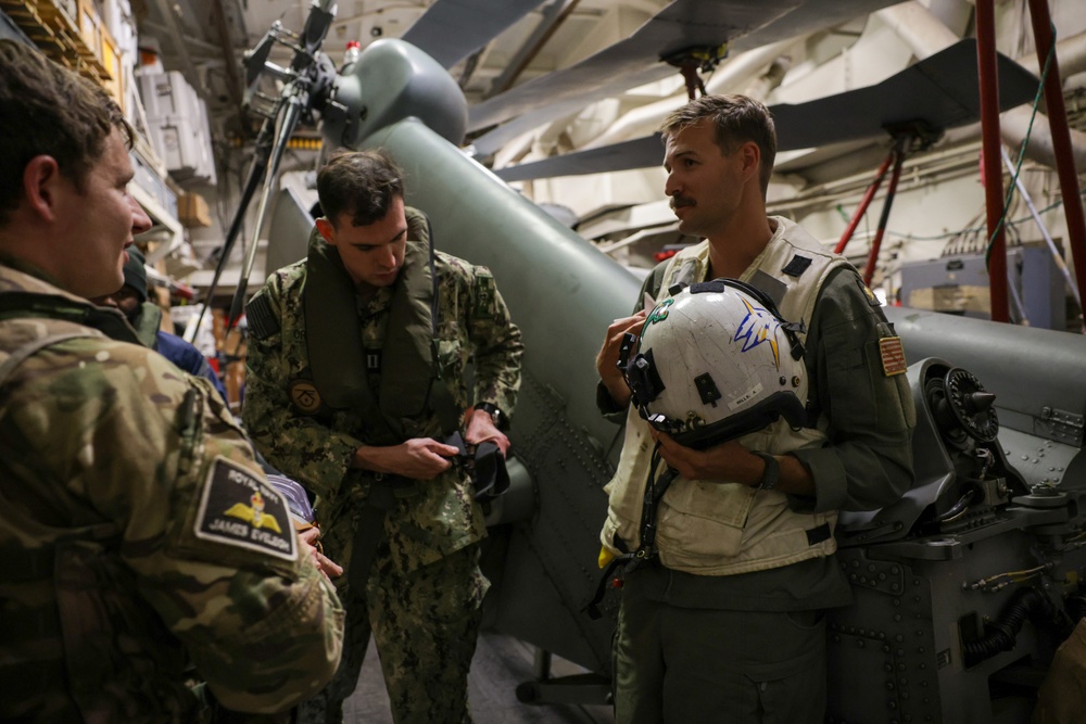 British Helo Lands on USS Truxtun