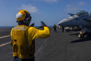 AFN Naples Radio News - Swift Response 25 and U.S. Honors Egyptian Admiral