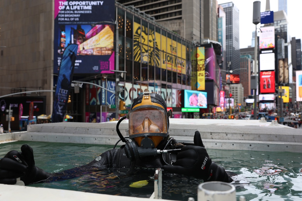 Fleet Week New York 2025 dive tank on Times Square