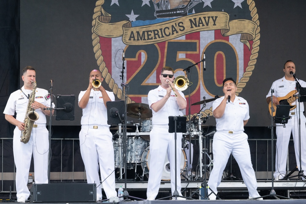 Navy Band Cruisers rock Coca-Cola 600