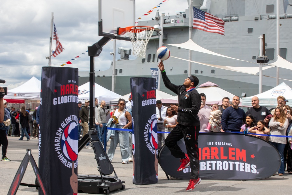 Harlem Globetrotters host Fleet Week New York competition