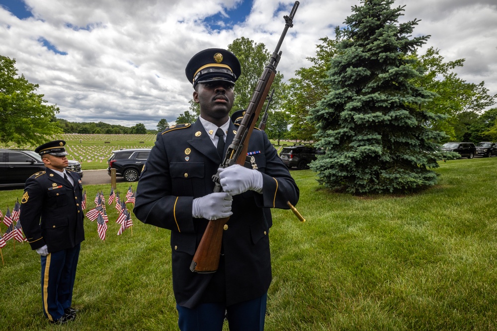 State Memorial Day ceremony honors New Jersey’s fallen