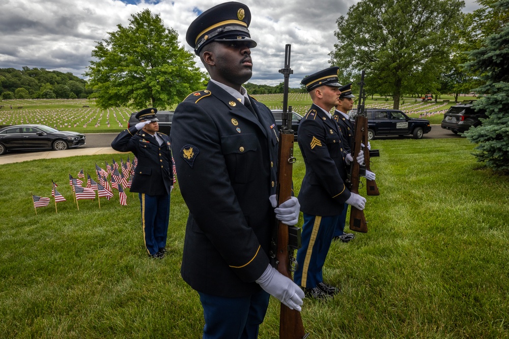 State Memorial Day ceremony honors New Jersey’s fallen