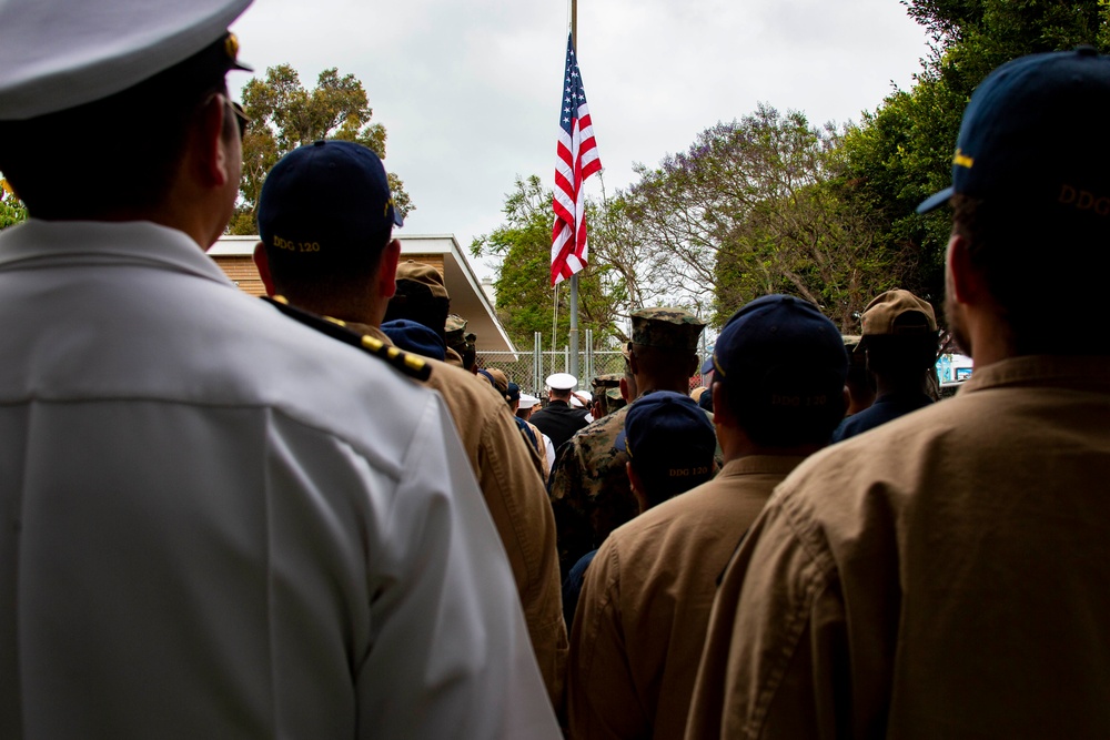 Sailors and Marines Volunteer at Westchester Park for LA Fleet Week