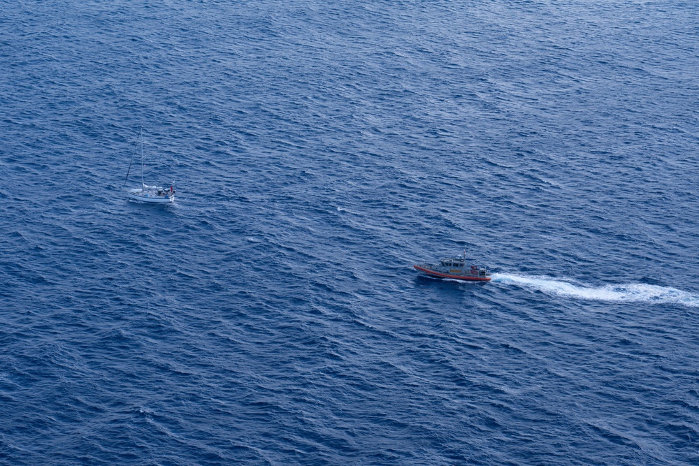 Coast Guard escorts sailing vessel into Honolulu after transpacific voyage