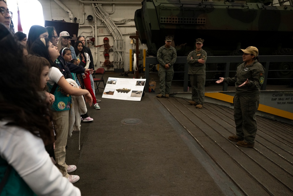 FWNY25: Girl Scout Troop 6000 tours the USS New York