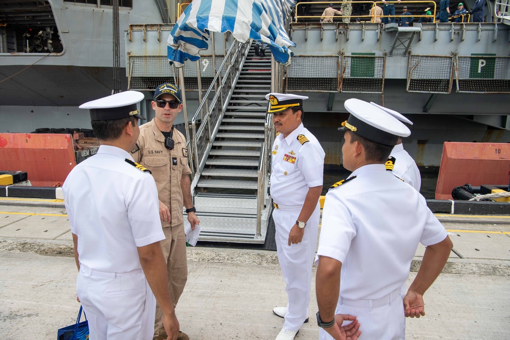 Royal Malaysian Navy Officers Visit the USS Nimitz