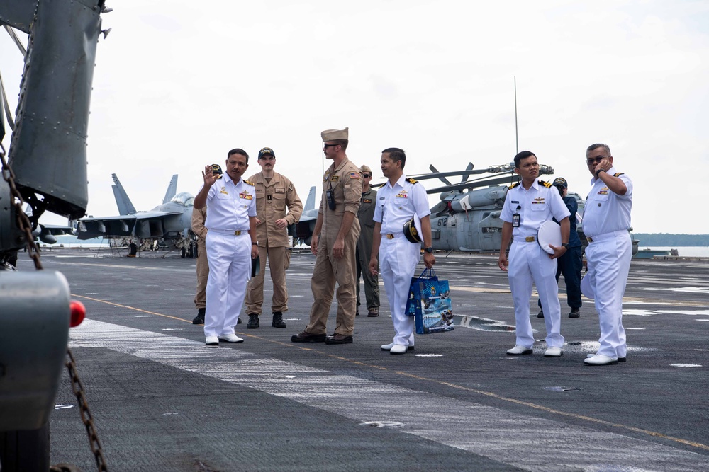 Royal Malaysian Navy Officers Visit the USS Nimitz