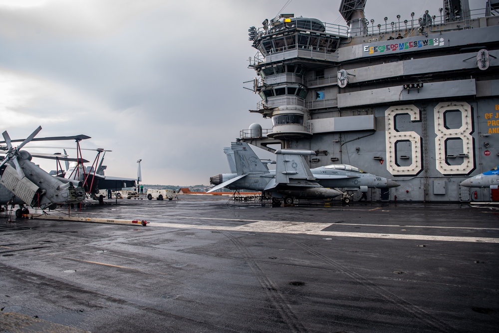 Nimitz Pulls Into Malaysia
