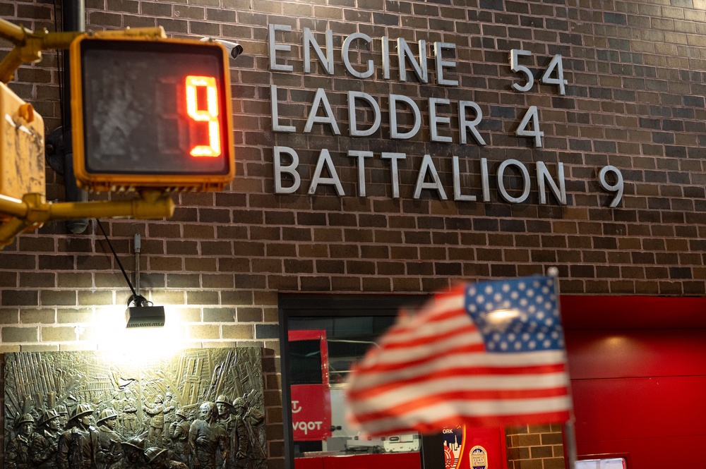 FWNY25: FDNY Engine 54, Ladder 4, Battalion 9, host's dinner for U.S. Marines