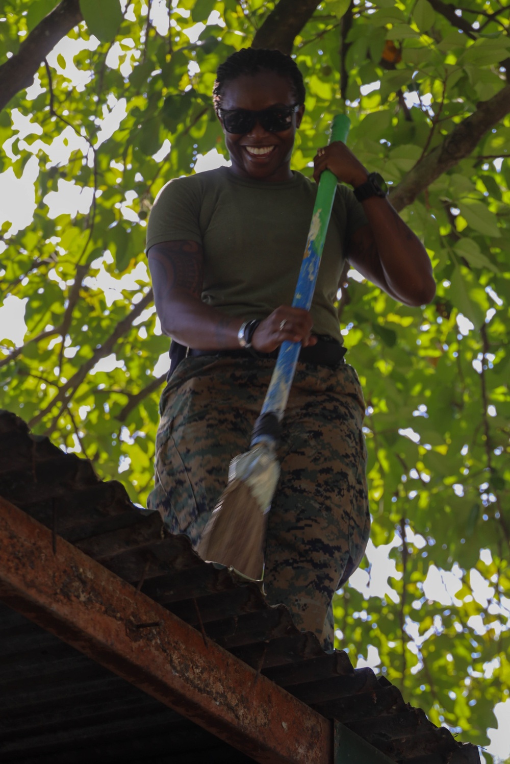 KAMANDAG 9: VMM-364 and MWSS-373 participate in a community service project