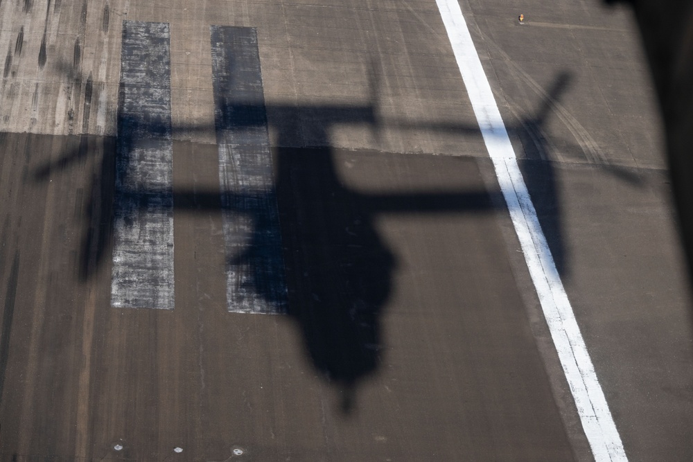 KAMANDAG 9: VMM-364 Inserts Reconnaissance Marines