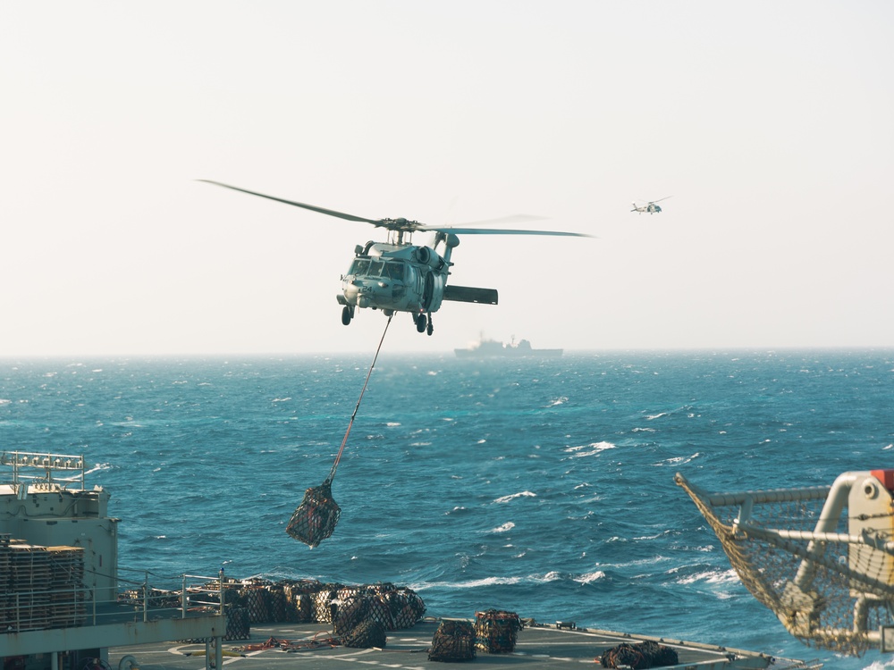 22nd MEU | Resupply at Sea During ARGMUEX