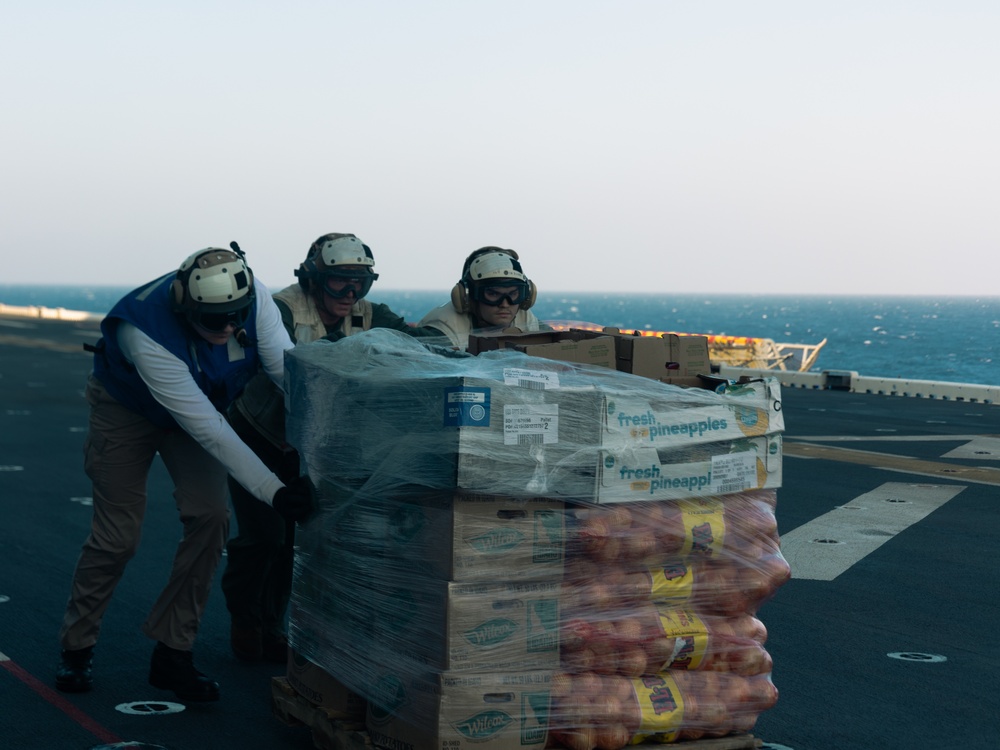 22nd MEU | Resupply at Sea During ARGMUEX