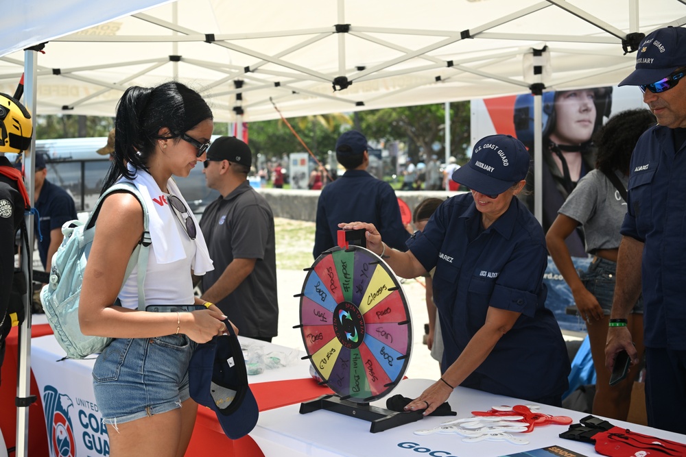 2025 Hyundai Sea and Air Show at Miami Beach, Florida