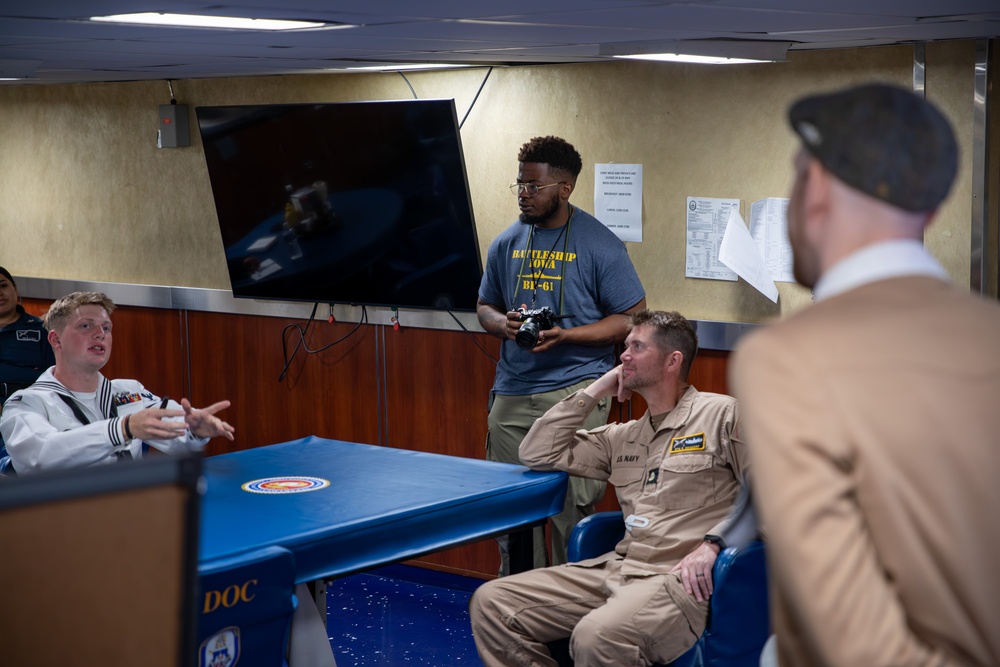 U.S. Navy Sailors Attend Brent Noll’s Animation Discussion