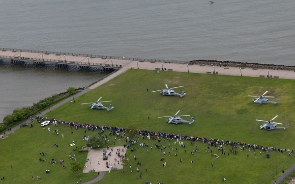VRC-40 Sailors fly over Fleet Week New York