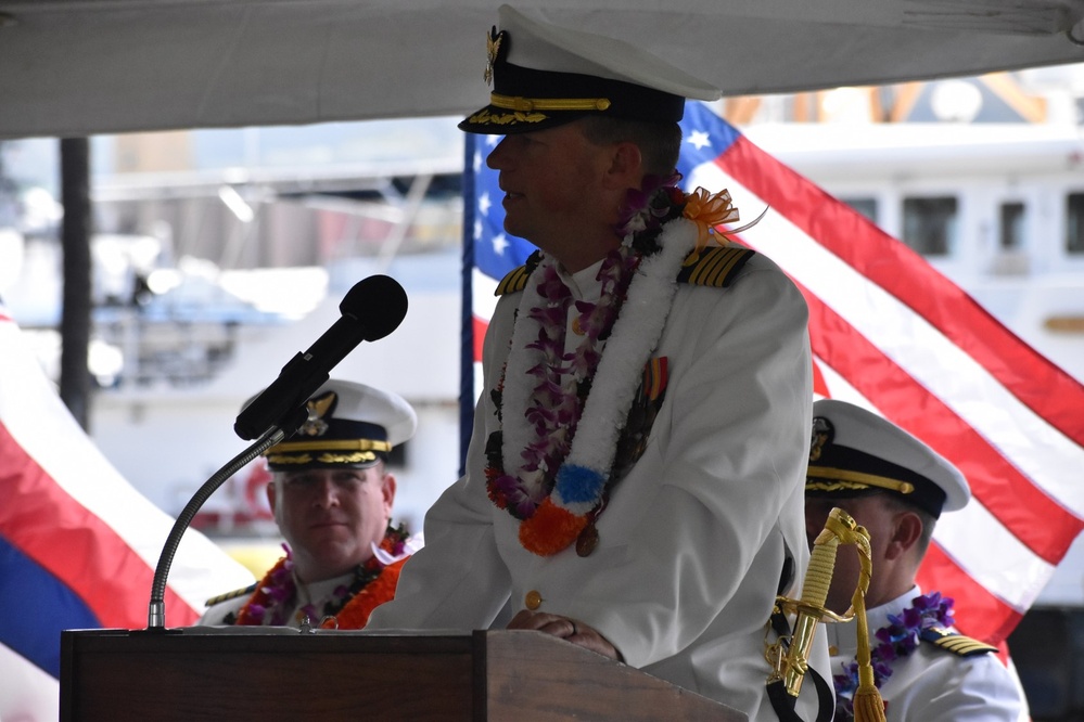 Coast Guard Cutter Midgett holds change of command ceremony