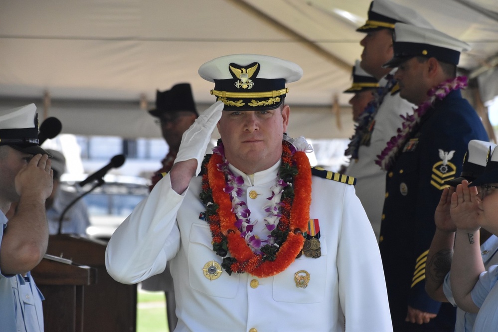 Coast Guard Cutter Midgett holds change of command ceremony