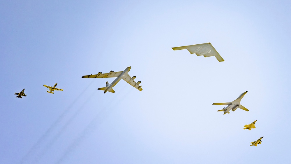 F-22 Demo Team Boosts Recruiting Efforts at Miami Air Show