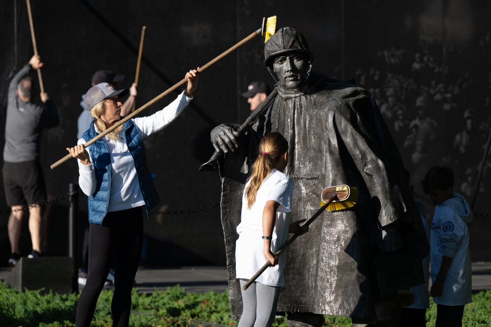 SD Washes Korean War Veterans Memorial