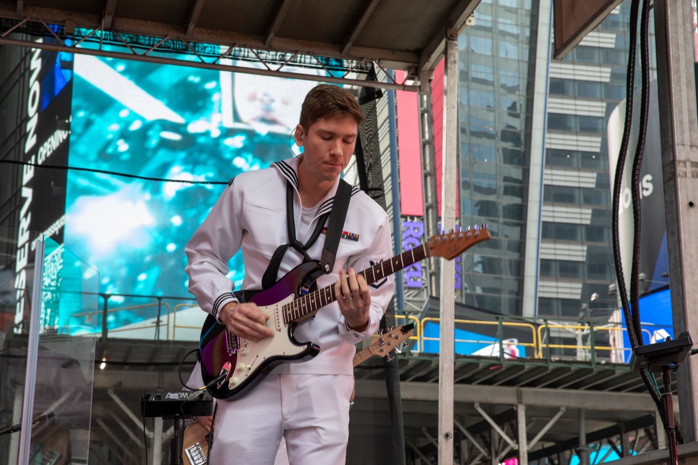 Navy Band Northeast Performs in Times Square
