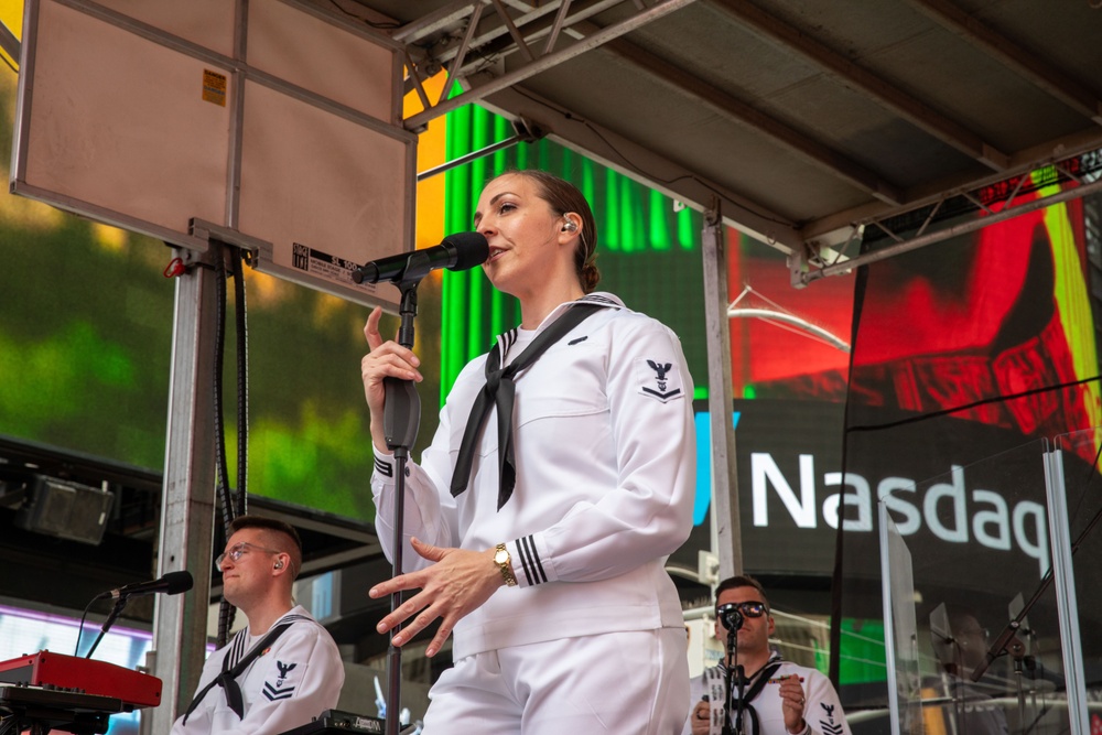 Navy Band Northeast Performs in Times Square