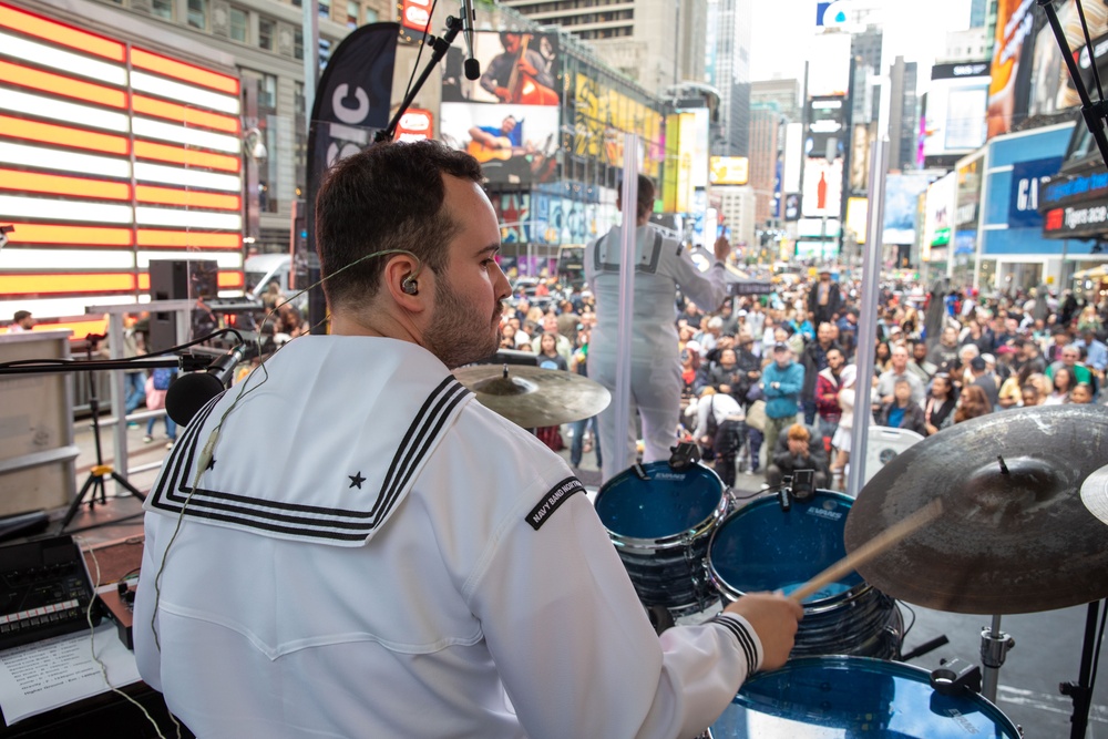 Navy Band Northeast Performs in Times Square