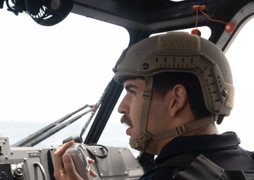 Members of U.S. Coast Guard Maritime Safety and Security Team (MSST) Los Angeles-Long Beach patrol the waters of Long Beach, California, during Los Angeles Fleet Week 2005, May 25, 2025.
