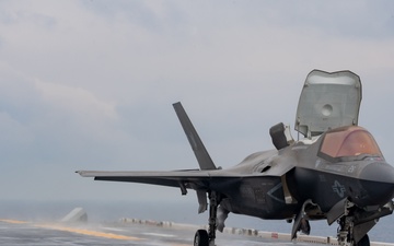 USS America (LHA 6) Conducts Flight Operations