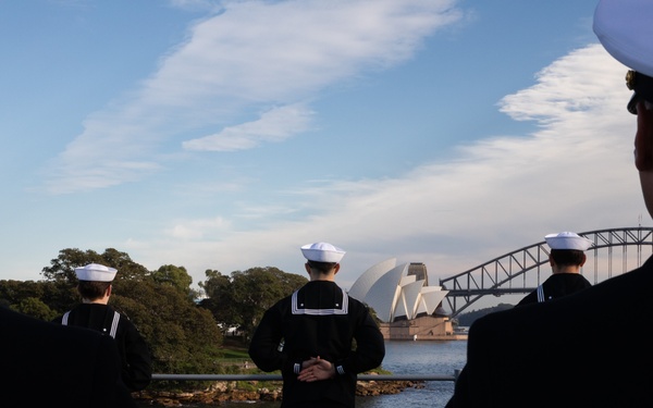 USS Blue Ridge Arrives in Sydney, Australia