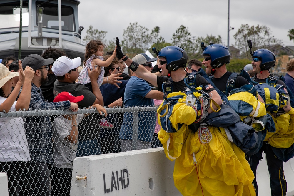 U.S. Navy Leap Frogs jump at LA Fleet Week