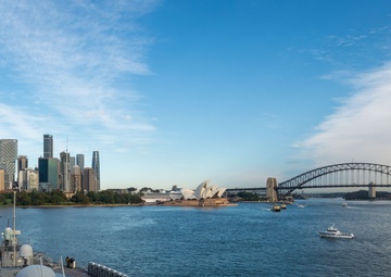 Blue Ridge Arrives in Sydney, Australia
