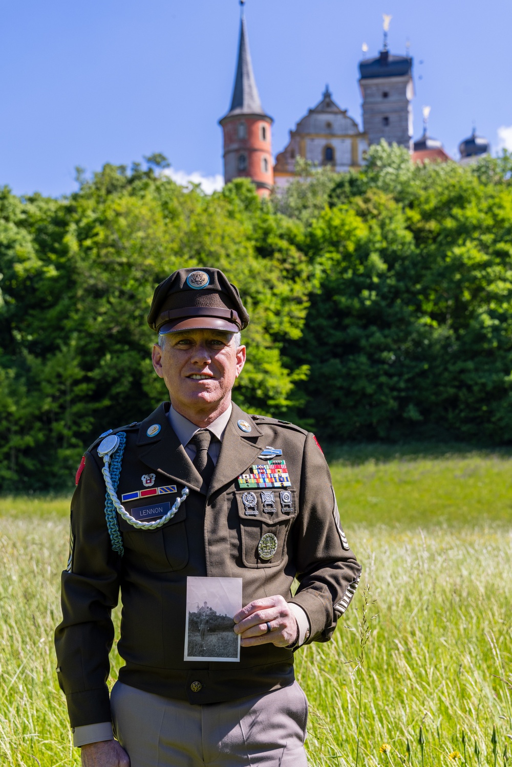 Lennon honors grandfather's legacy with portrait 80 years apart