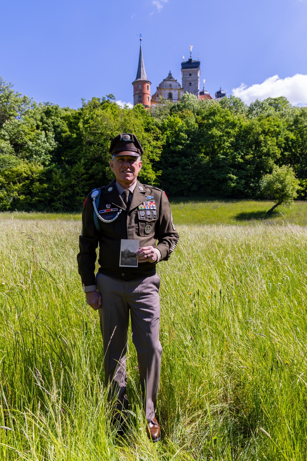 Lennon honors grandfather's legacy with portraits 80 years apart