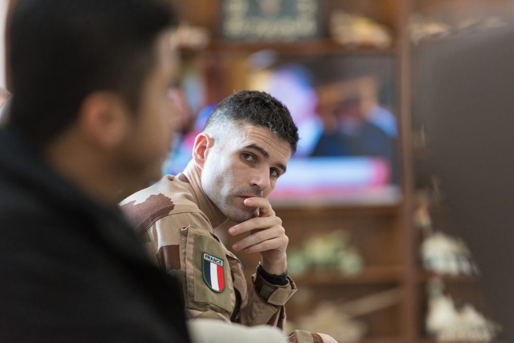 Coalition Advisors Look Ahead with Peshmerga 2nd Support Forces Command