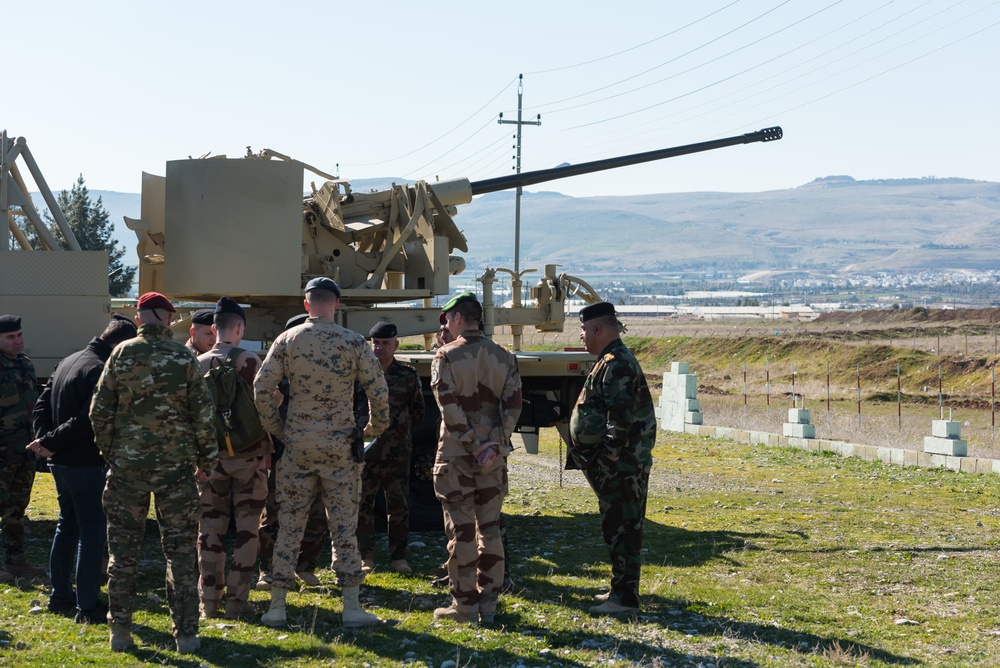 Coalition Advisors Look Ahead with Peshmerga 2nd Support Forces Command