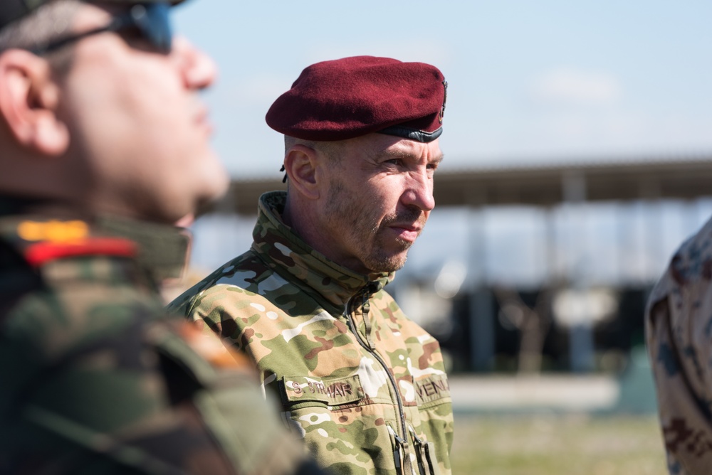 Coalition Advisors Look Ahead with Peshmerga 2nd Support Forces Command