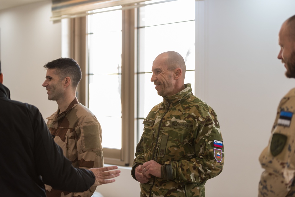 Coalition Advisors Look Ahead with Peshmerga 2nd Support Forces Command