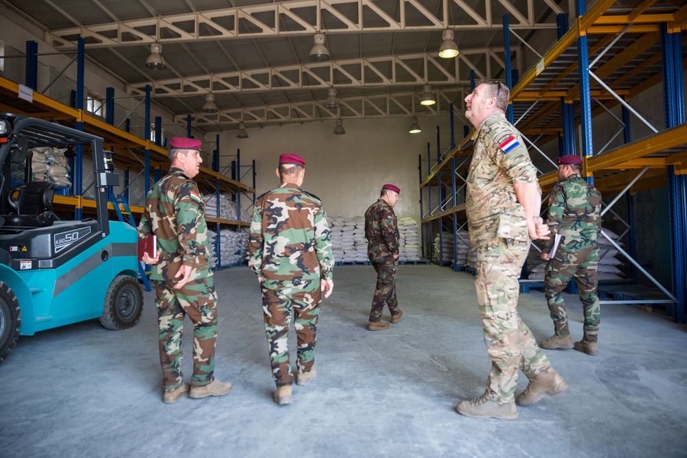 Coalition Advisors Assess Peshmerga Logistics Hub
