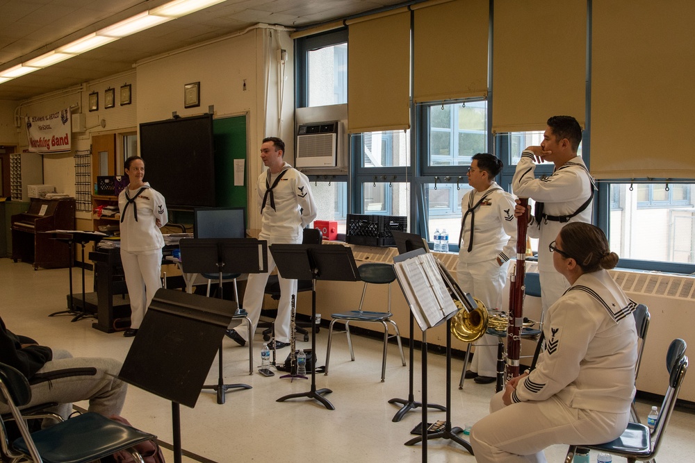 “Crosswinds” performs at Benjamin Cardozo High School
