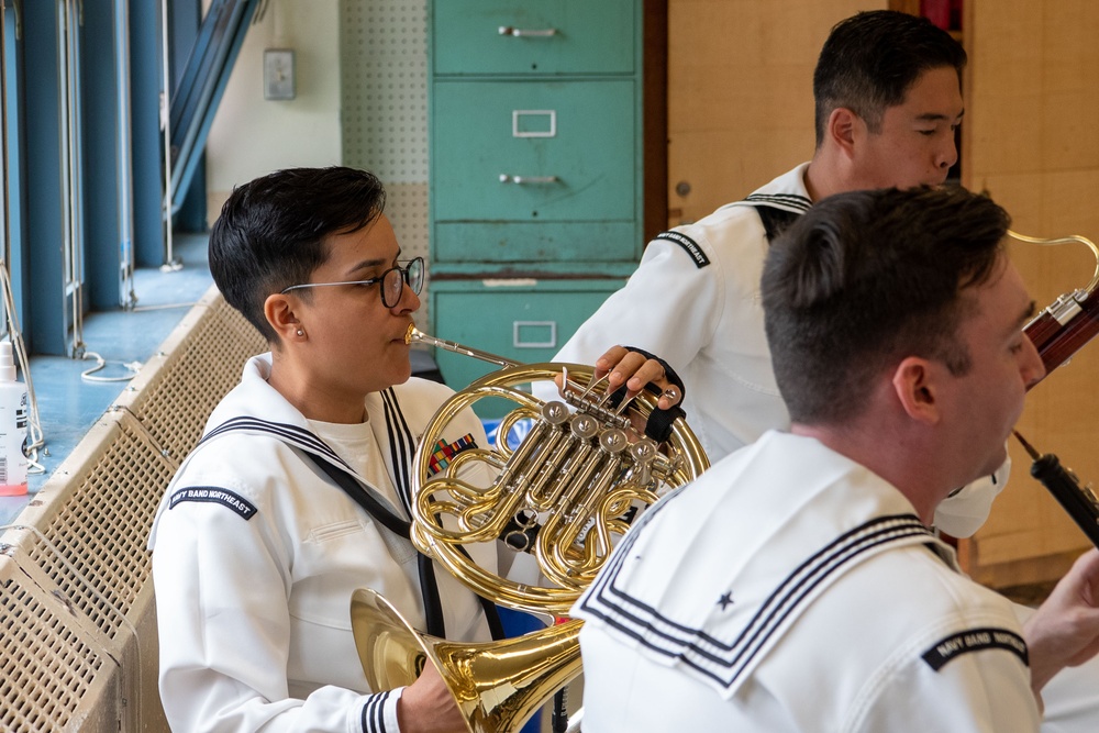 “Crosswinds” performs at Benjamin Cardozo High School