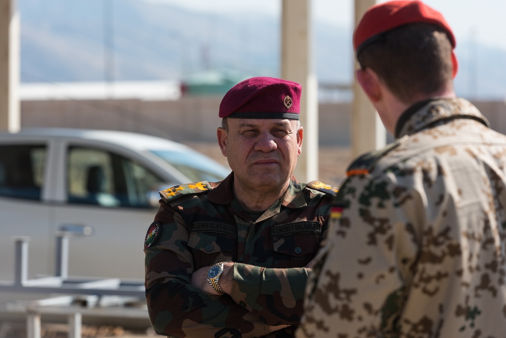 Coalition Advisors Assess Peshmerga Logistics Hub